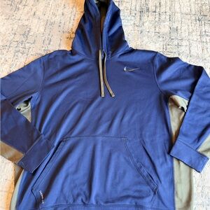 Nike Therma-FIT Hoodie – Navy with Olive Accents – Size XL